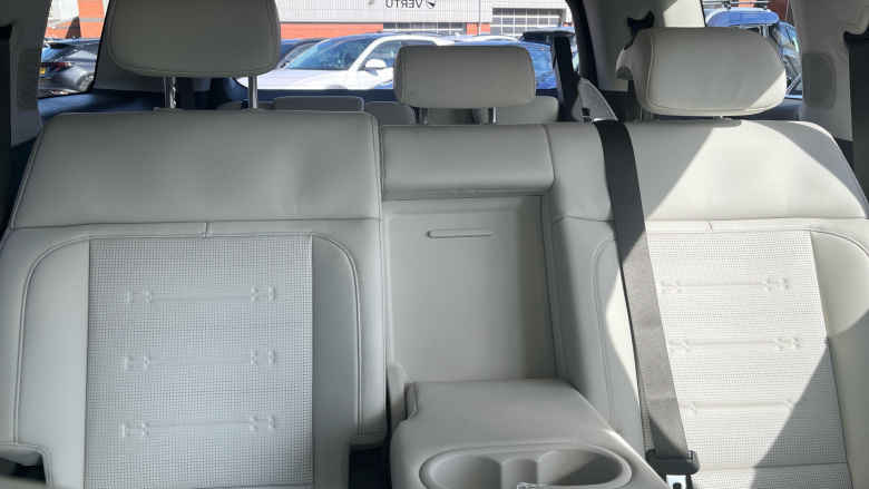 Hyundai SANTA FE 1.6 TGDi Plug-in Hybrid Ultimate 5dr 4WD Auto Estate